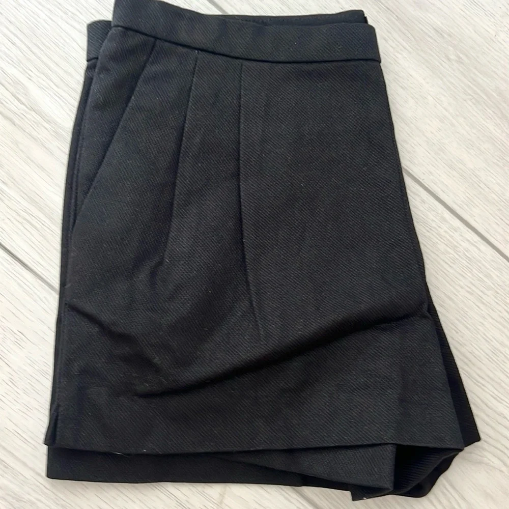 NWT,J.Crew, Gorgeous Side-Zip Shorts Soft Noir, Size 4